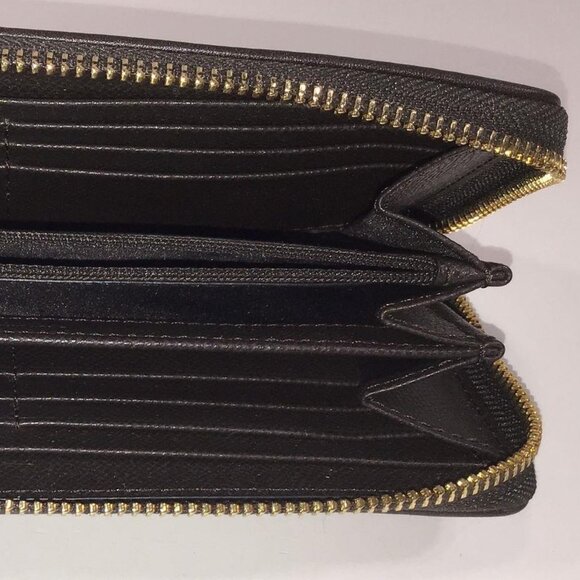 COACH 2 piece set Signature Zip Tote and Wallet - Picture 9 of 16